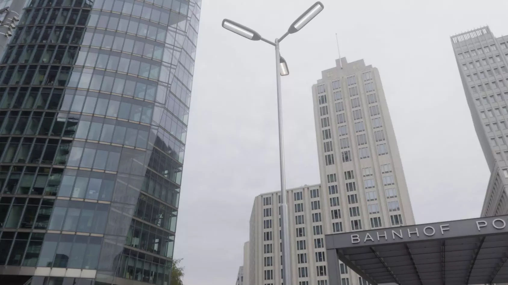 Street Light 11 version 8 5m with pole 2 Low-poly 3D model_0