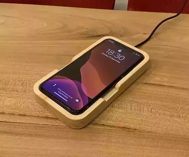 iPhone 11 Pro wireless charging dock Free 3D print model