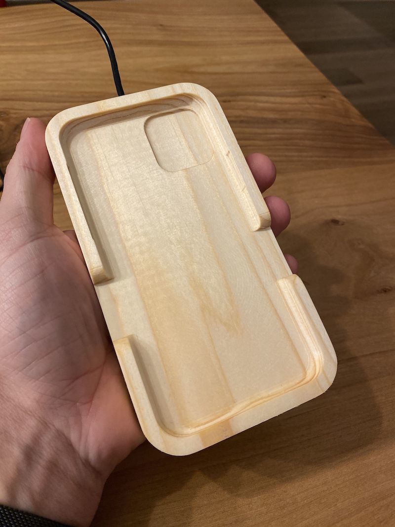 iPhone 11 Pro wireless charging dock Free 3D print model_4