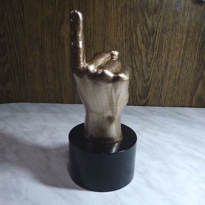 Statuette Instructions of the boss 3D print model_2