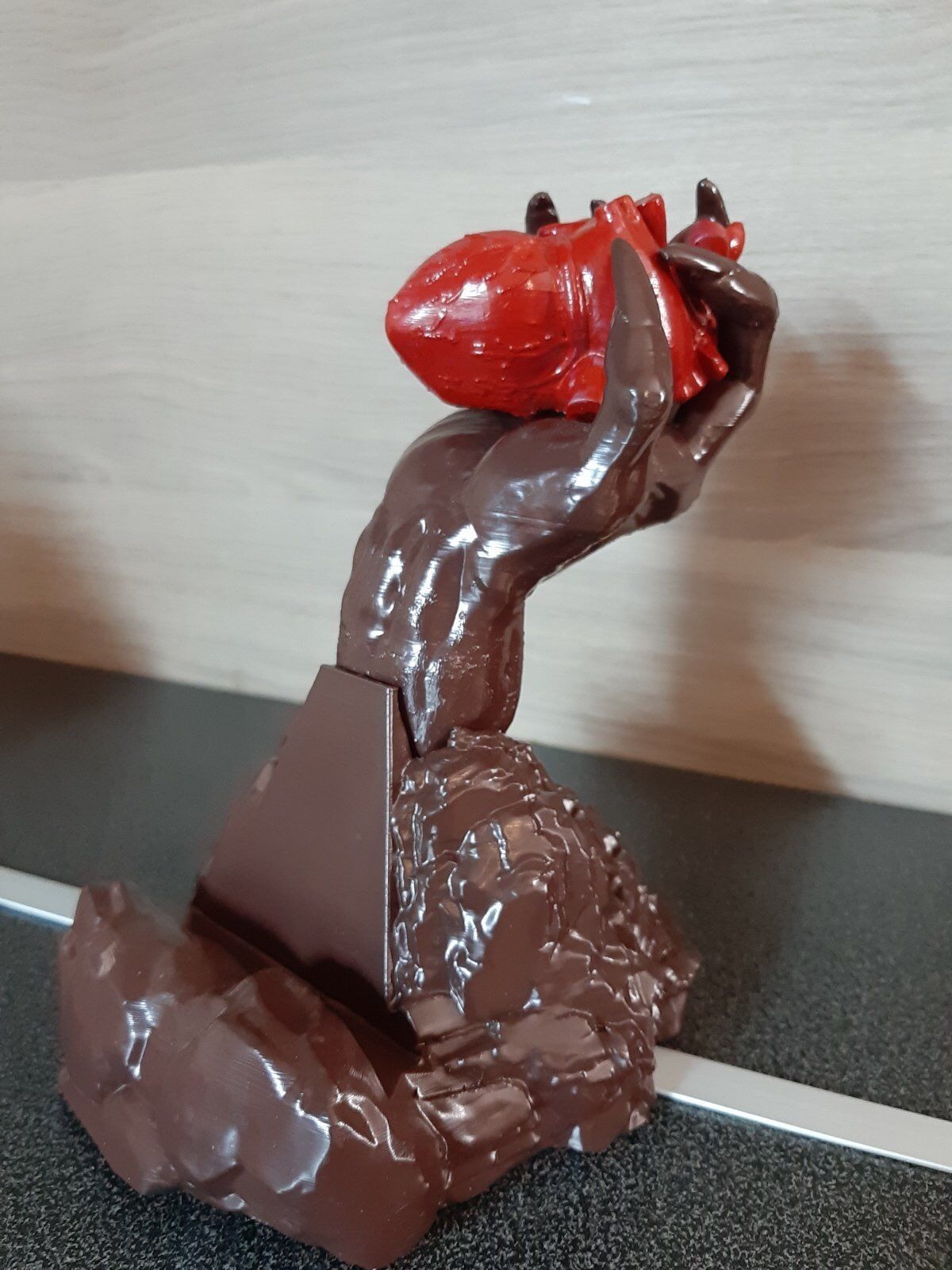 Heart in its claws 3D print model_8