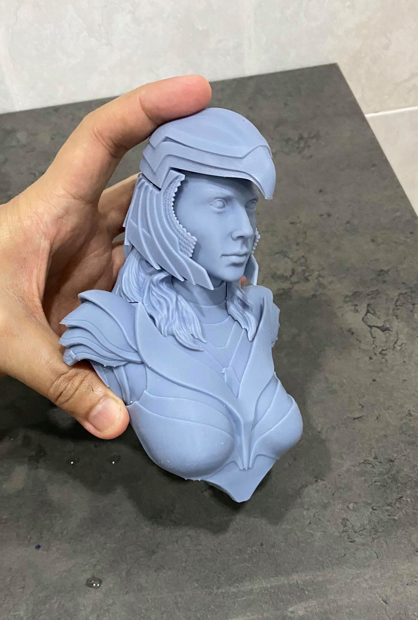 Wonder Woman  84 4th Scale Bust Display 3d print ready STL 3D print model_2