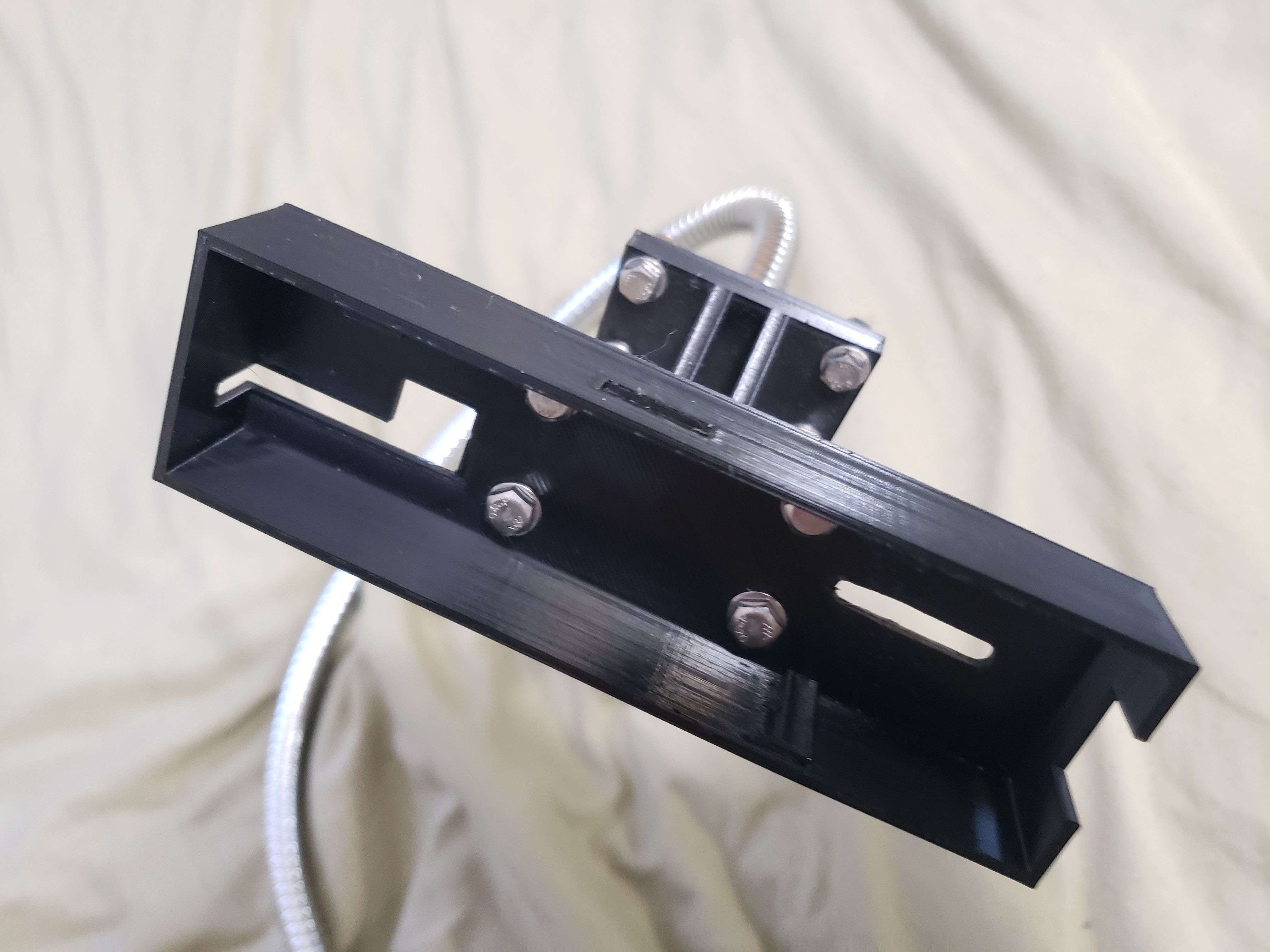 Yaesu FT-7100M Radio Head Mount 3D print model_7