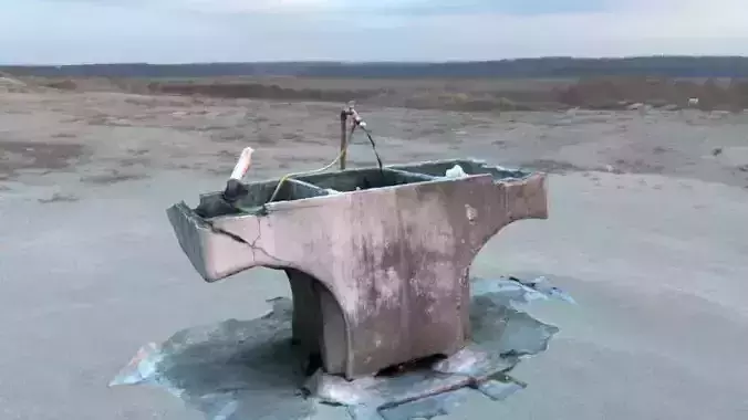 old water concrete container 3D model