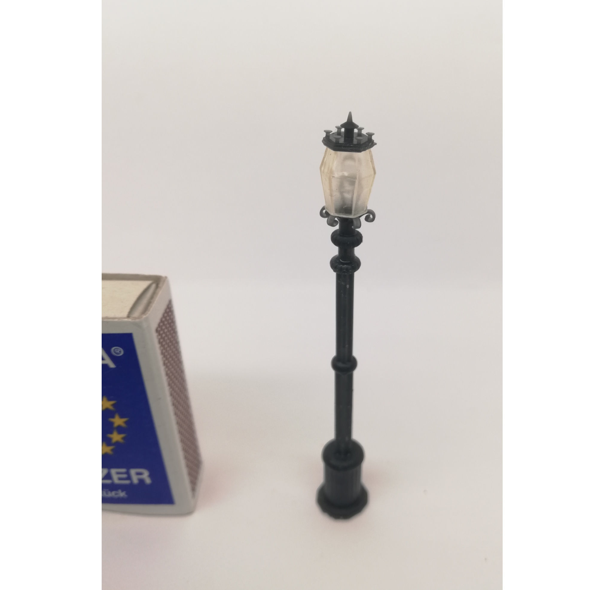 Old style street light for resin 3d-printing 3D print model_1