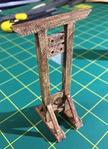 Guillotine for the board or card game Guillotine Free 3D print model_0