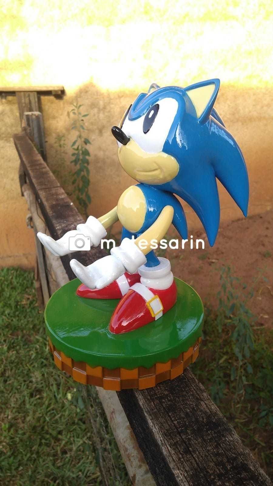 Sonic cellphone and joystick holder 3D print model_2