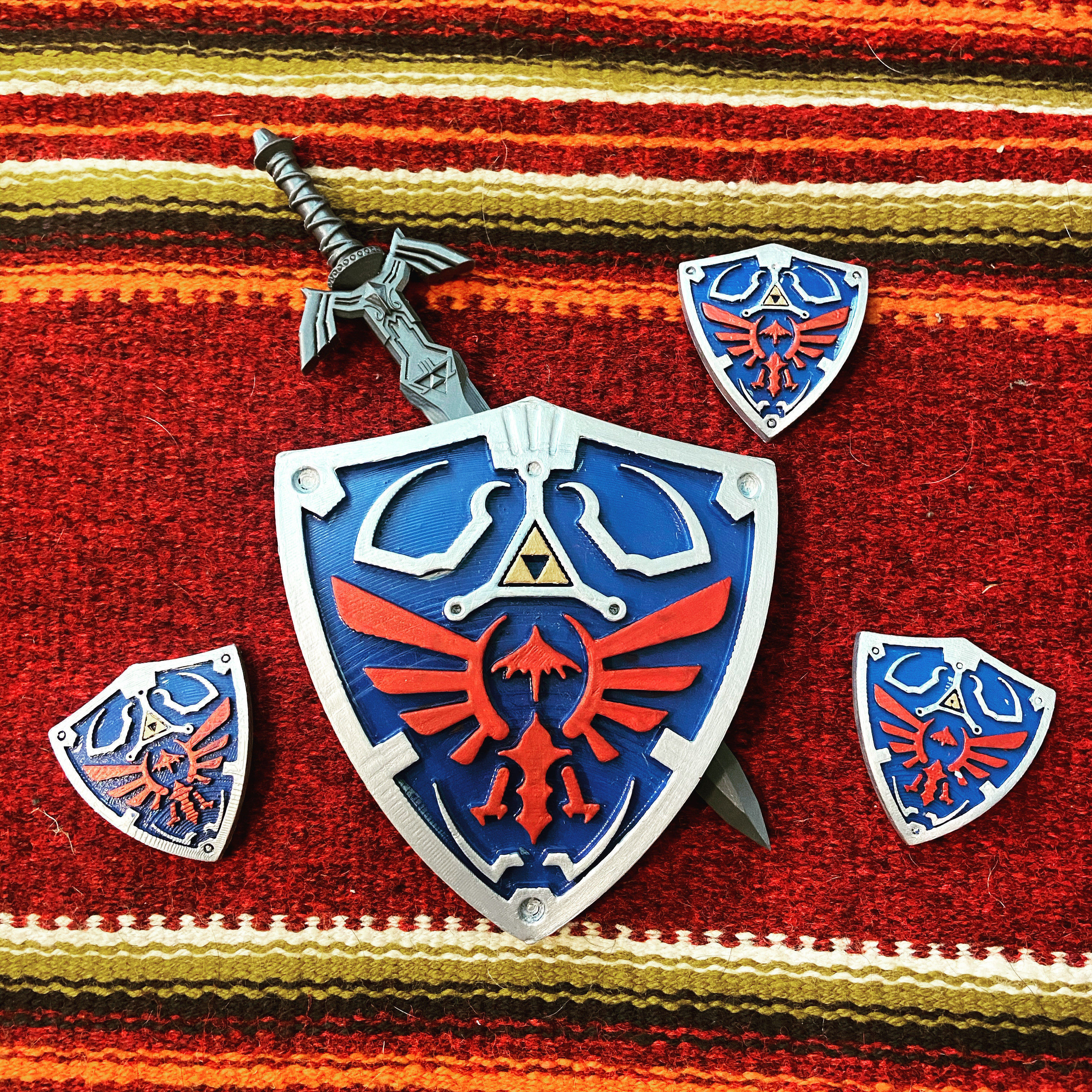 The Legends Of Zelda Hylian Shield 3D print model_2