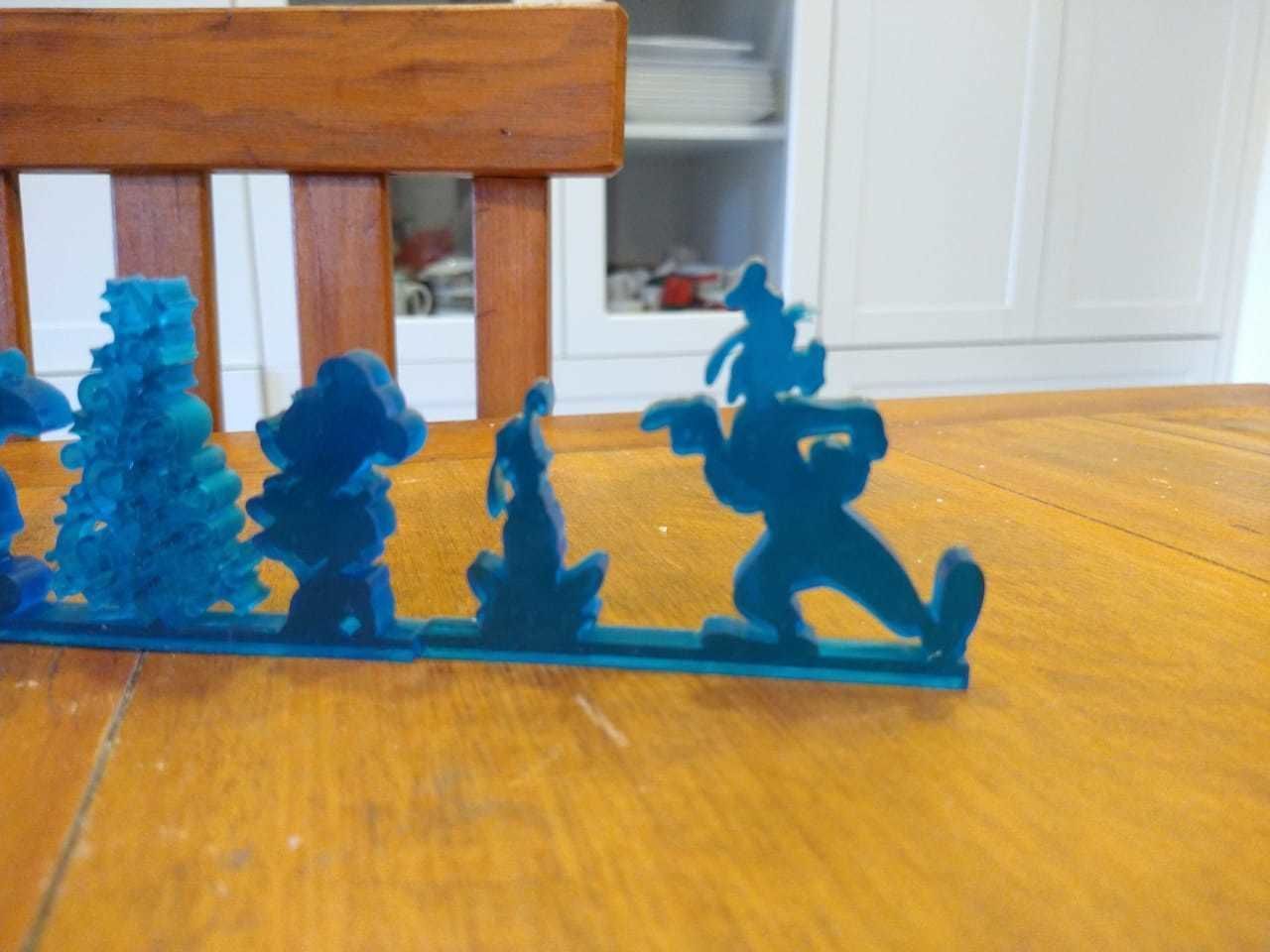 Mickey and Friends Christmas Silhouette 3D print model_3