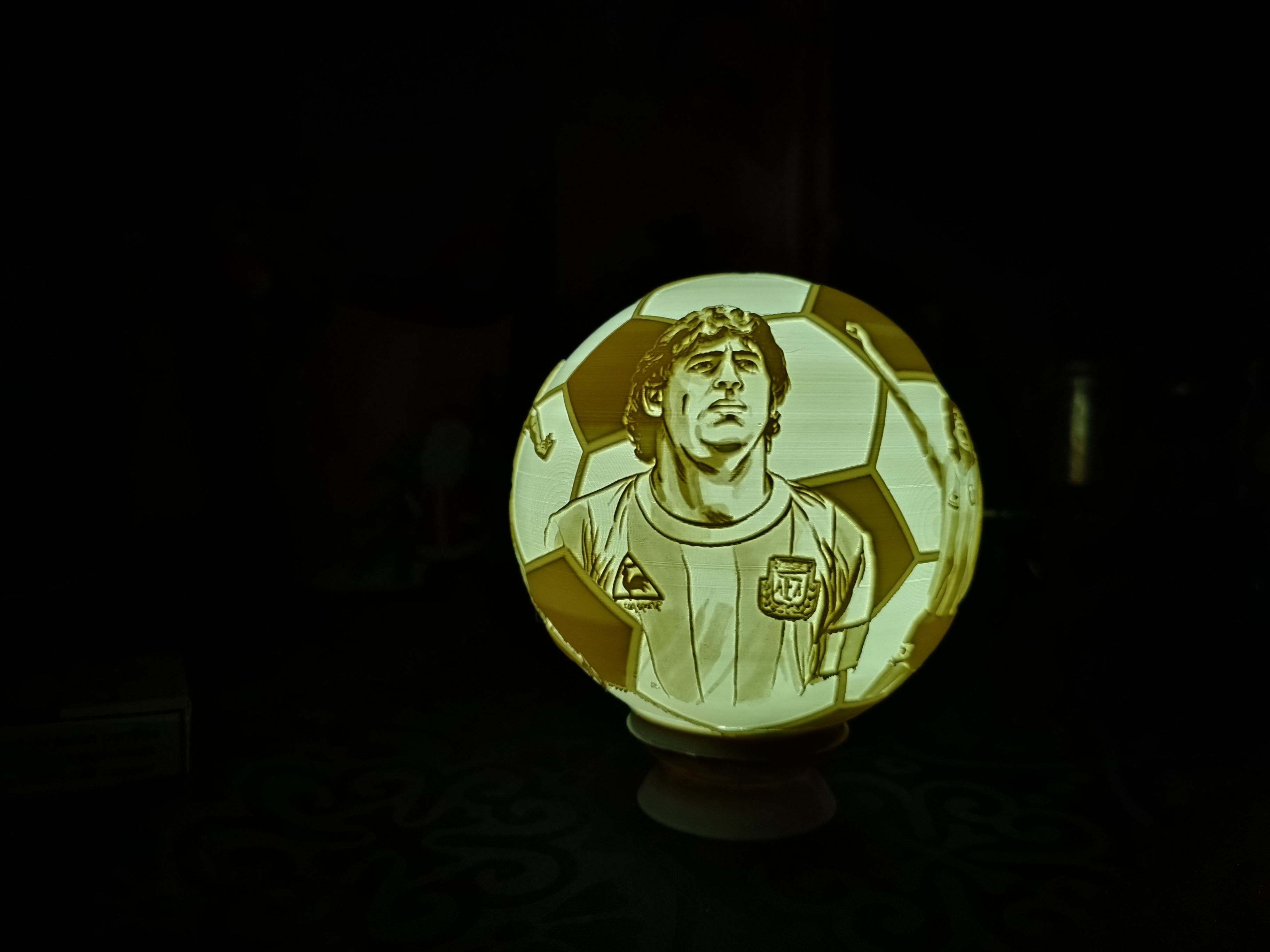 MARADONA LITHOPHANE LAMP 3D print model_2