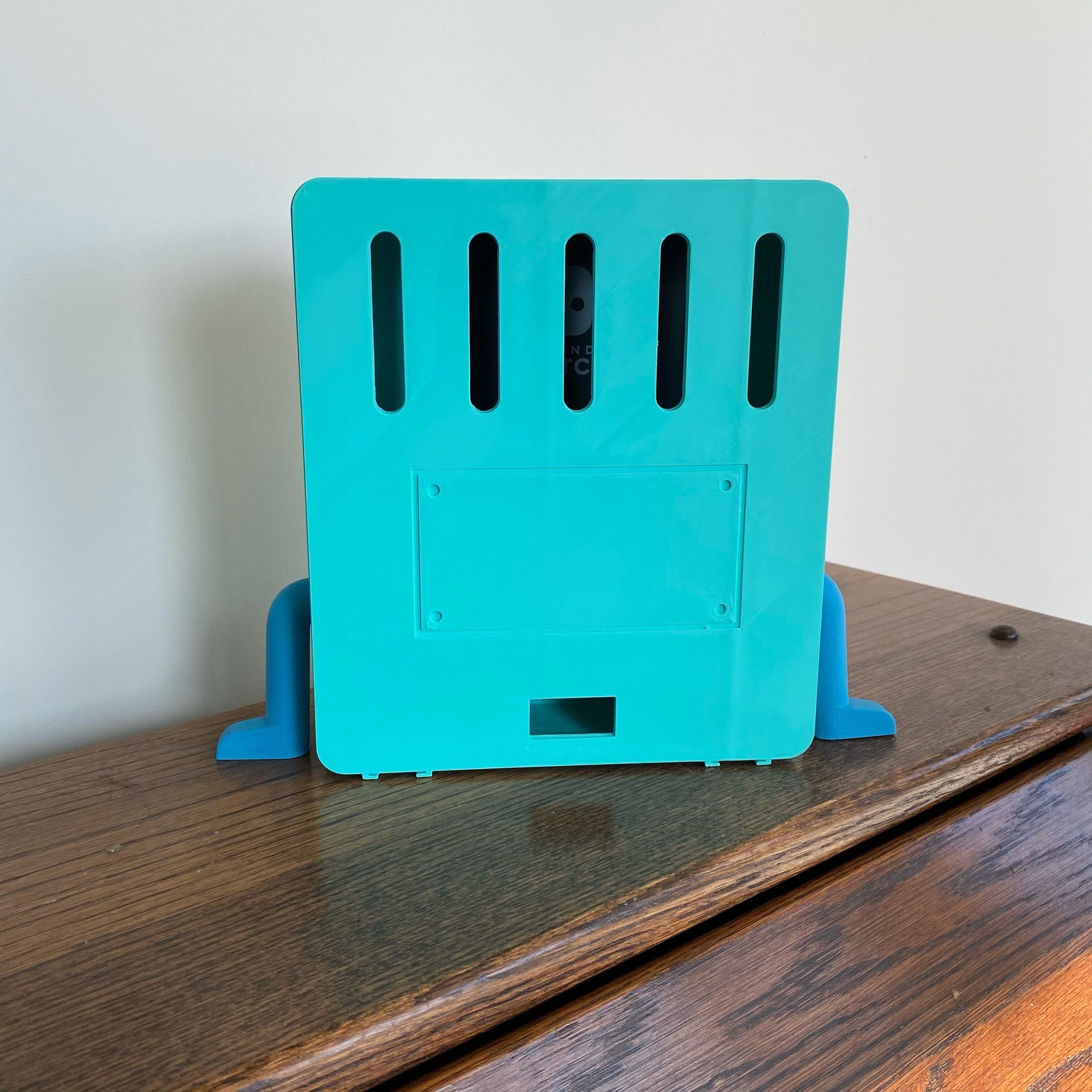 BMO Nintendo Switch Dock  3D print model_2