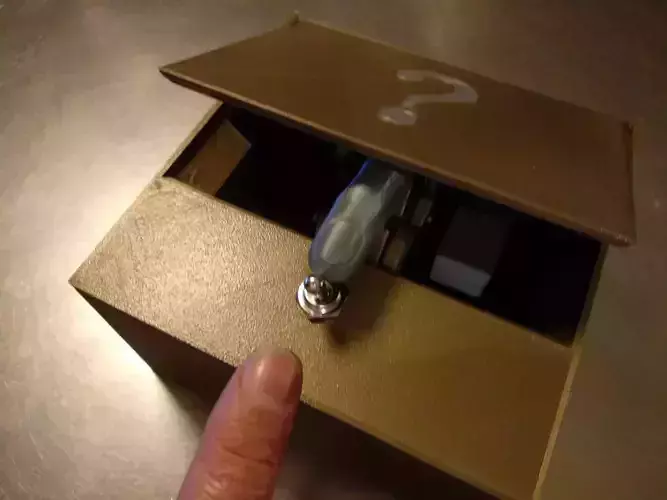 Mistery Box - Useless Machine