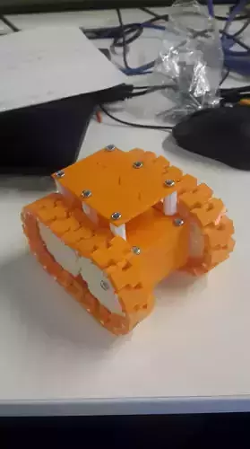 Tracked arduino tank robot printable and minimal for university  3D print model