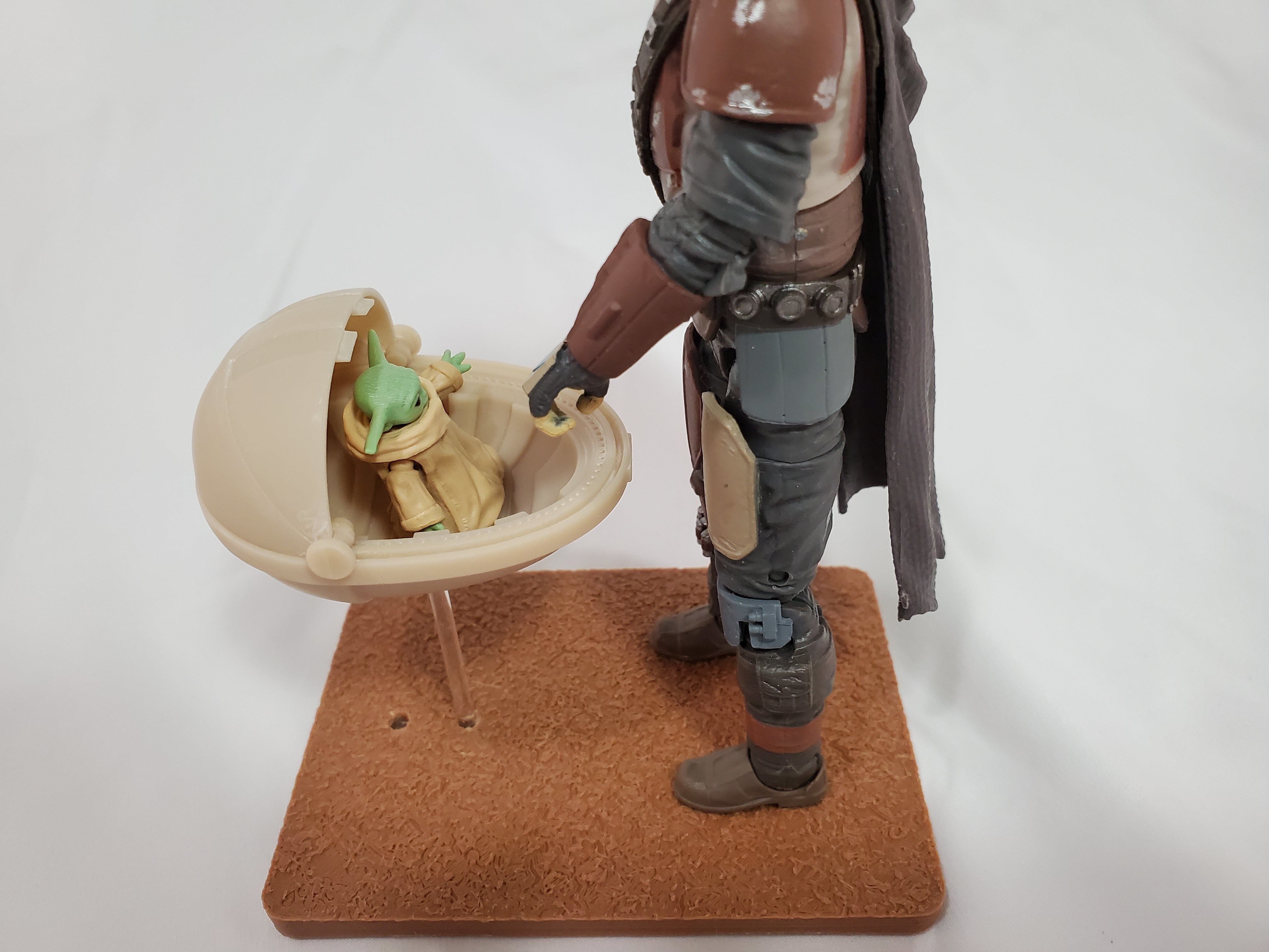 Desktop Mandalorian and The Child Meet Diorama 3d Print File 3D print model_5
