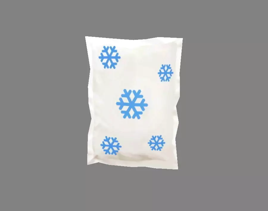 Cartoon cold pack Low-poly 3D model_0