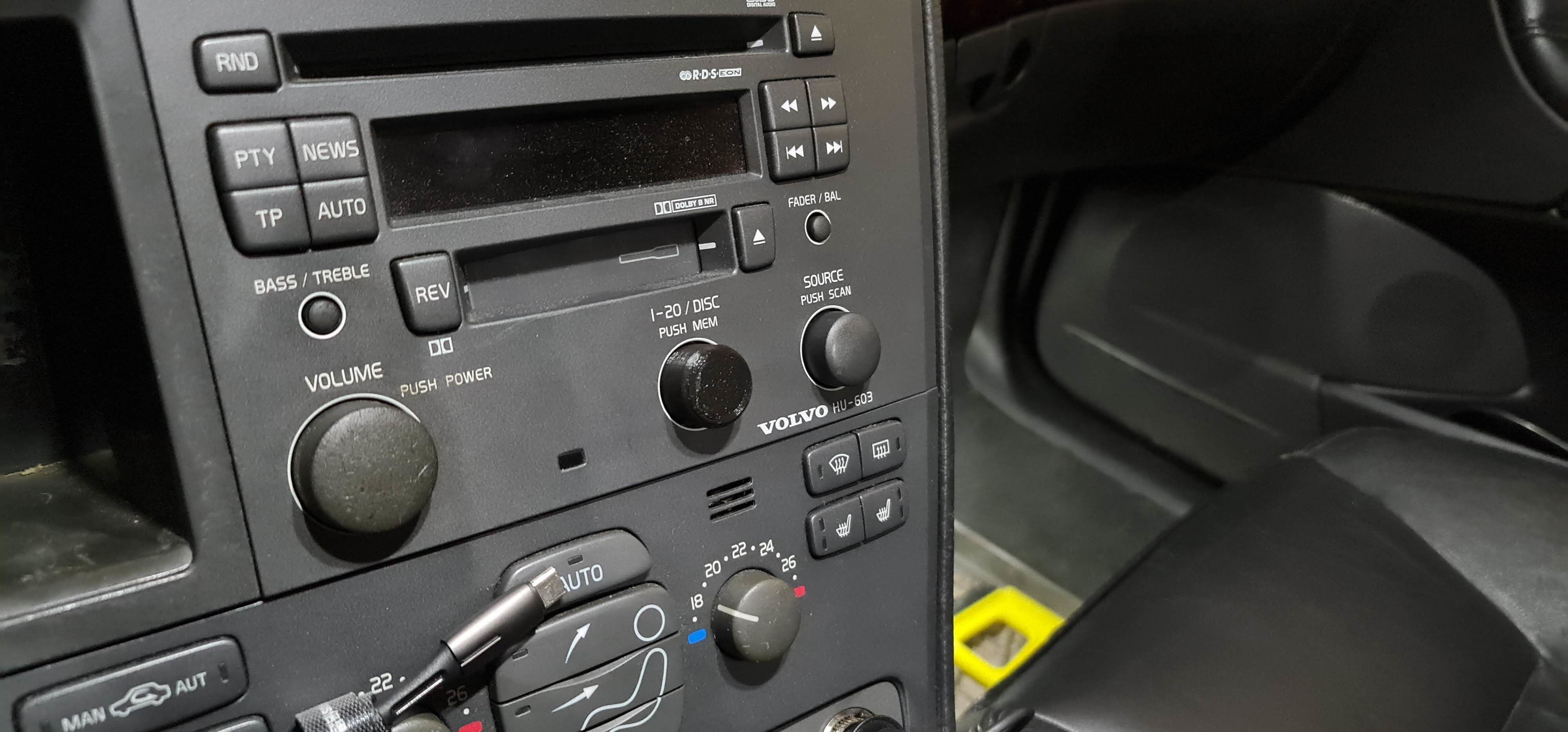 Volvo S60 V70 S80 HU Source knob 3D print model_1