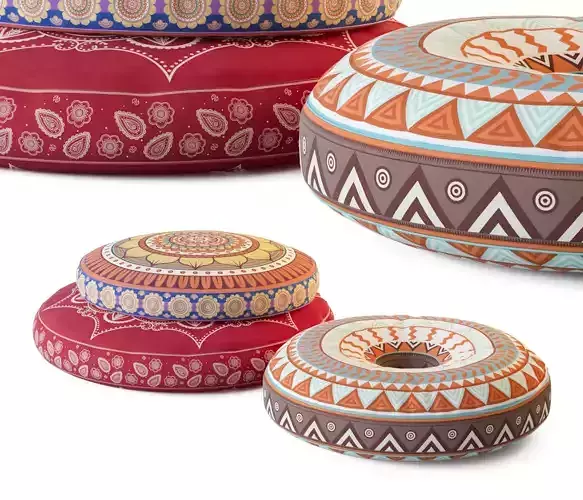 Poufs with oriental patterns