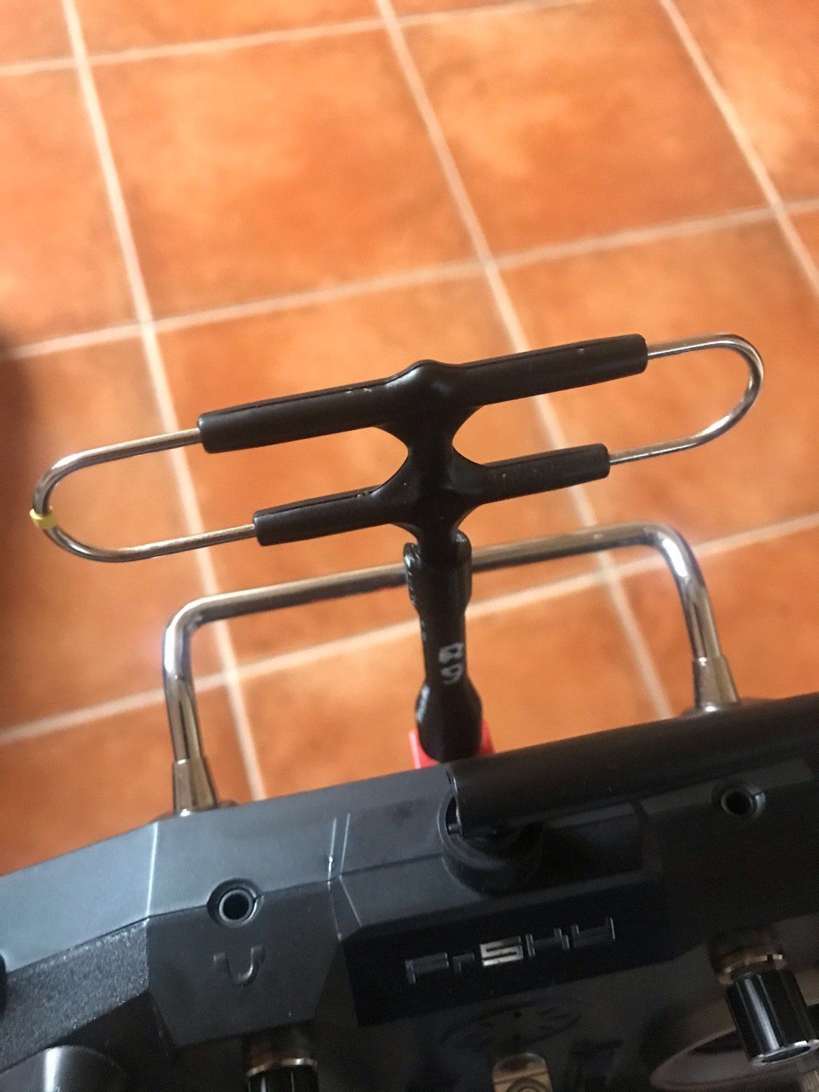 R9 Antenna Holder 3D print model_5