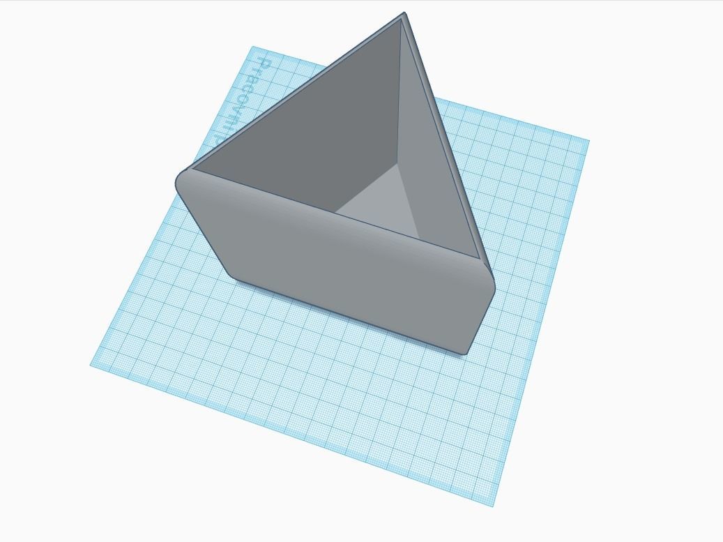 Minimalistic triangle flower pot Free 3D print model_1