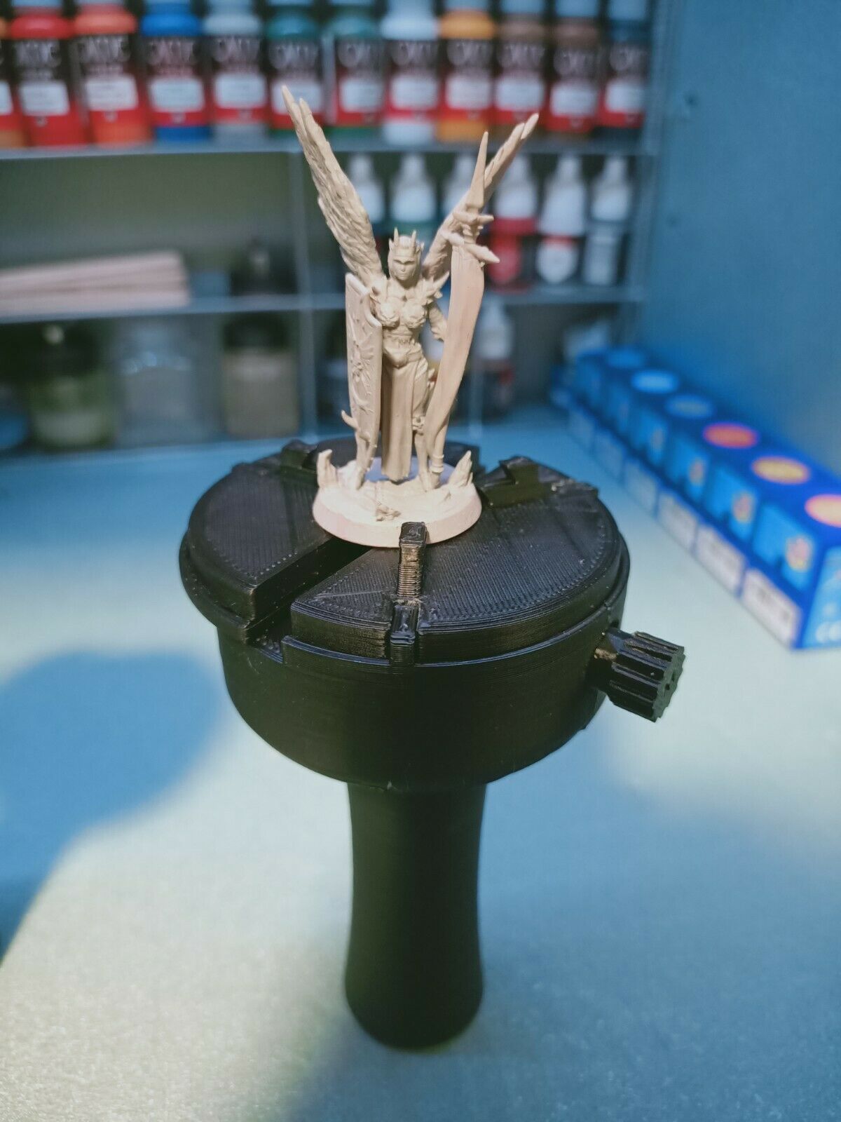 Miniature Painting Holder Adjustable from 20mm60mm 3D model 3D