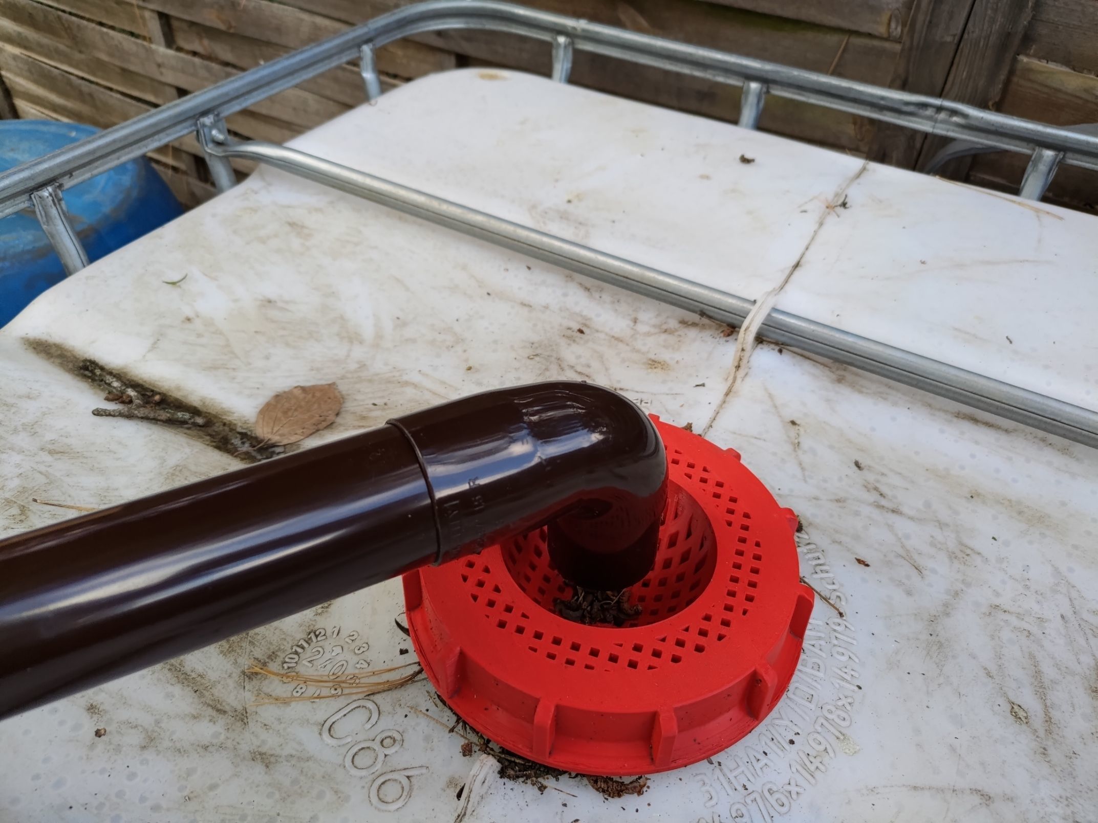 IBC TANK LID GRID SWALE diameter 163mm 3D print model_1