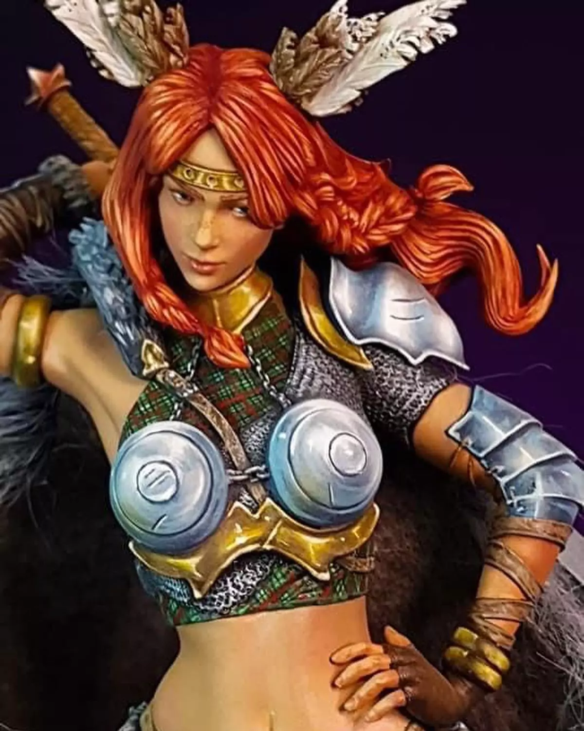 Guerreira statue of woman holding sword 3D print model_0