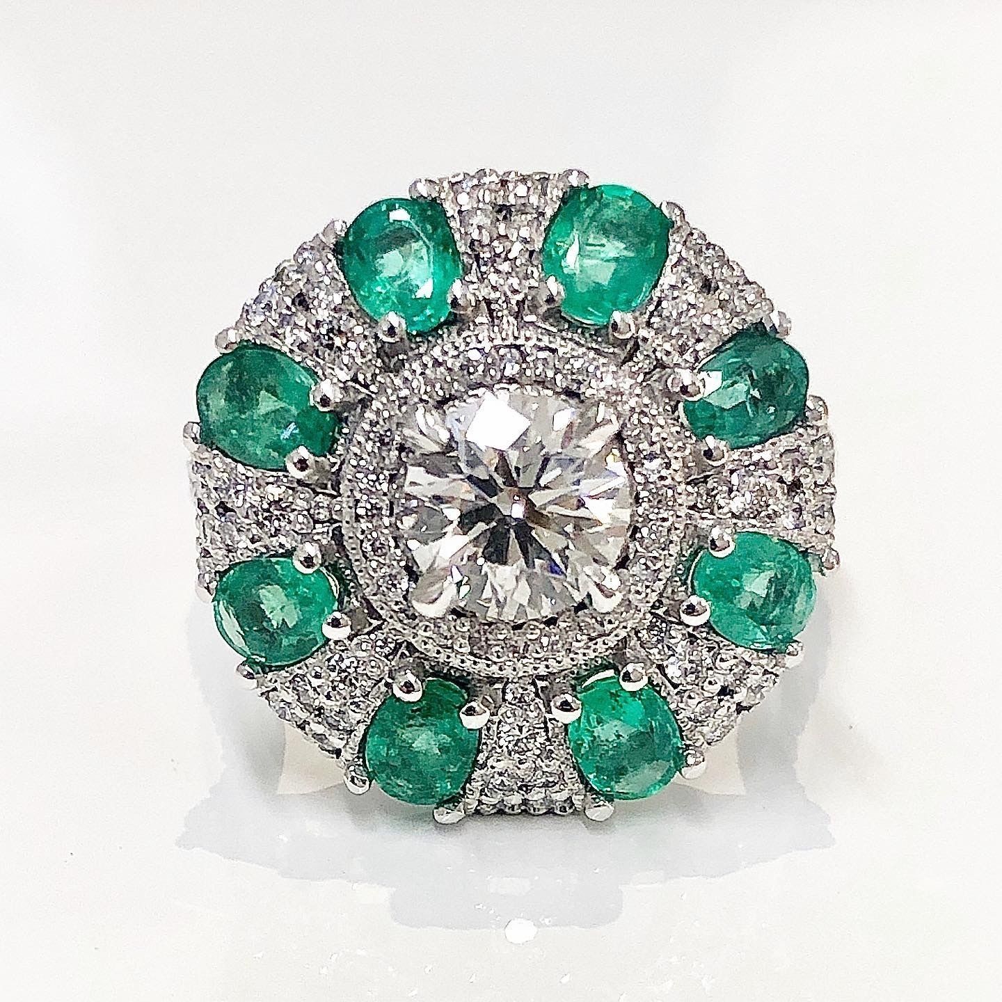 Fancy Round and Oval Gemstone Halo Ring 3D print model_6