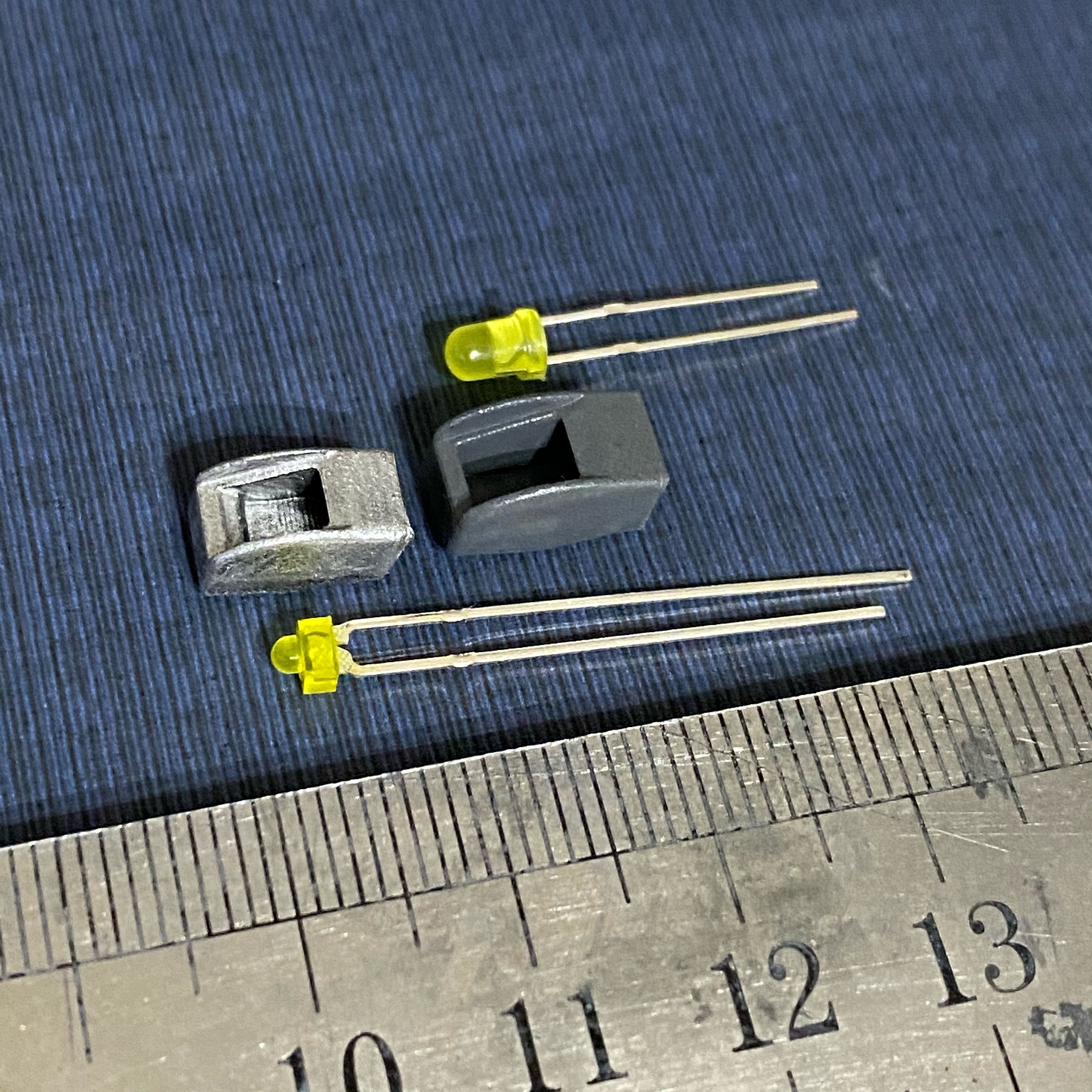 FLOODLIGHTS FOR BUILDINGS 7MM SCALE O GAUGE MODEL RAILWAY 3D print model_1