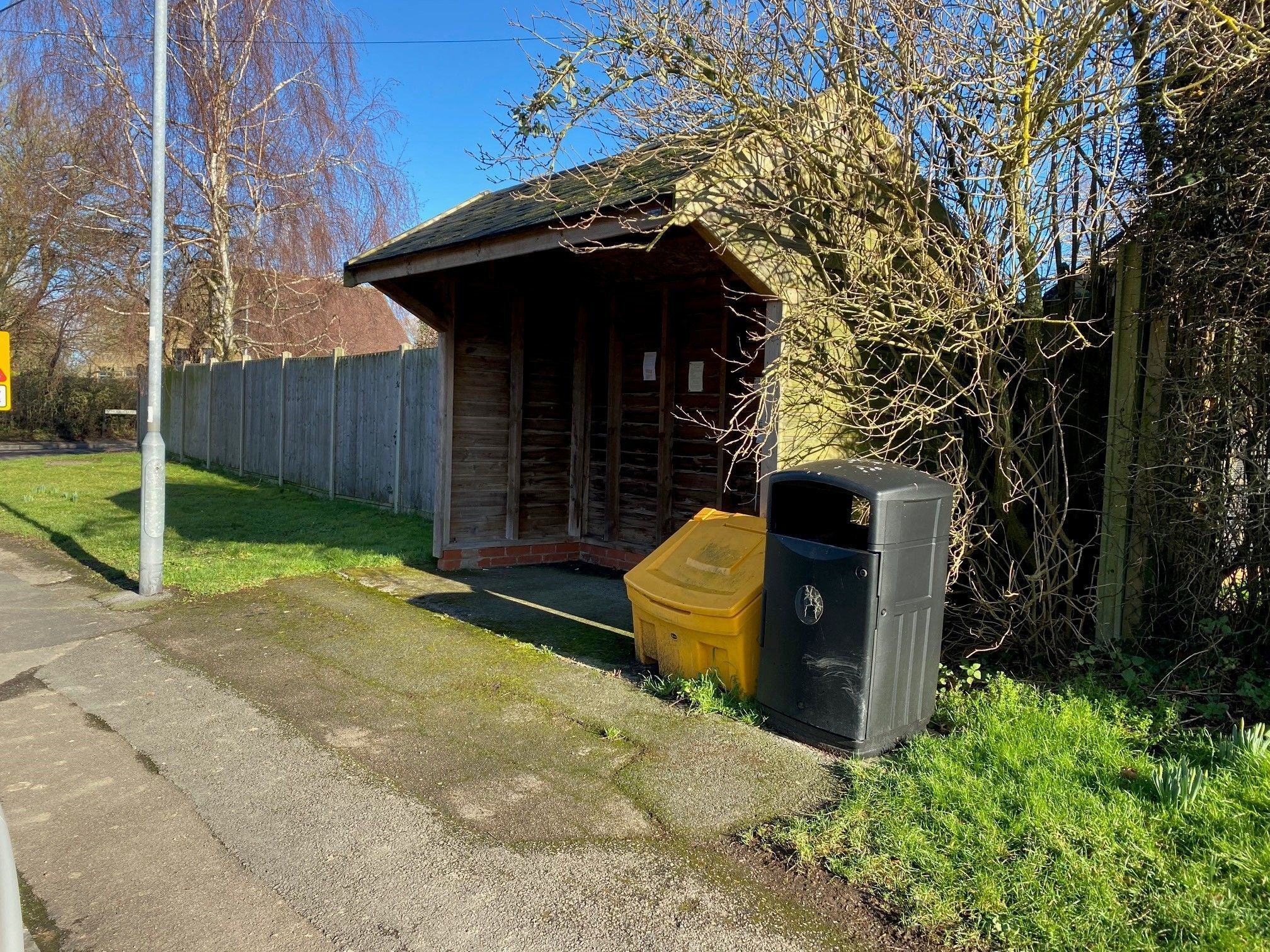 Model Railway Wooden Bus Shelter 3D print model_3