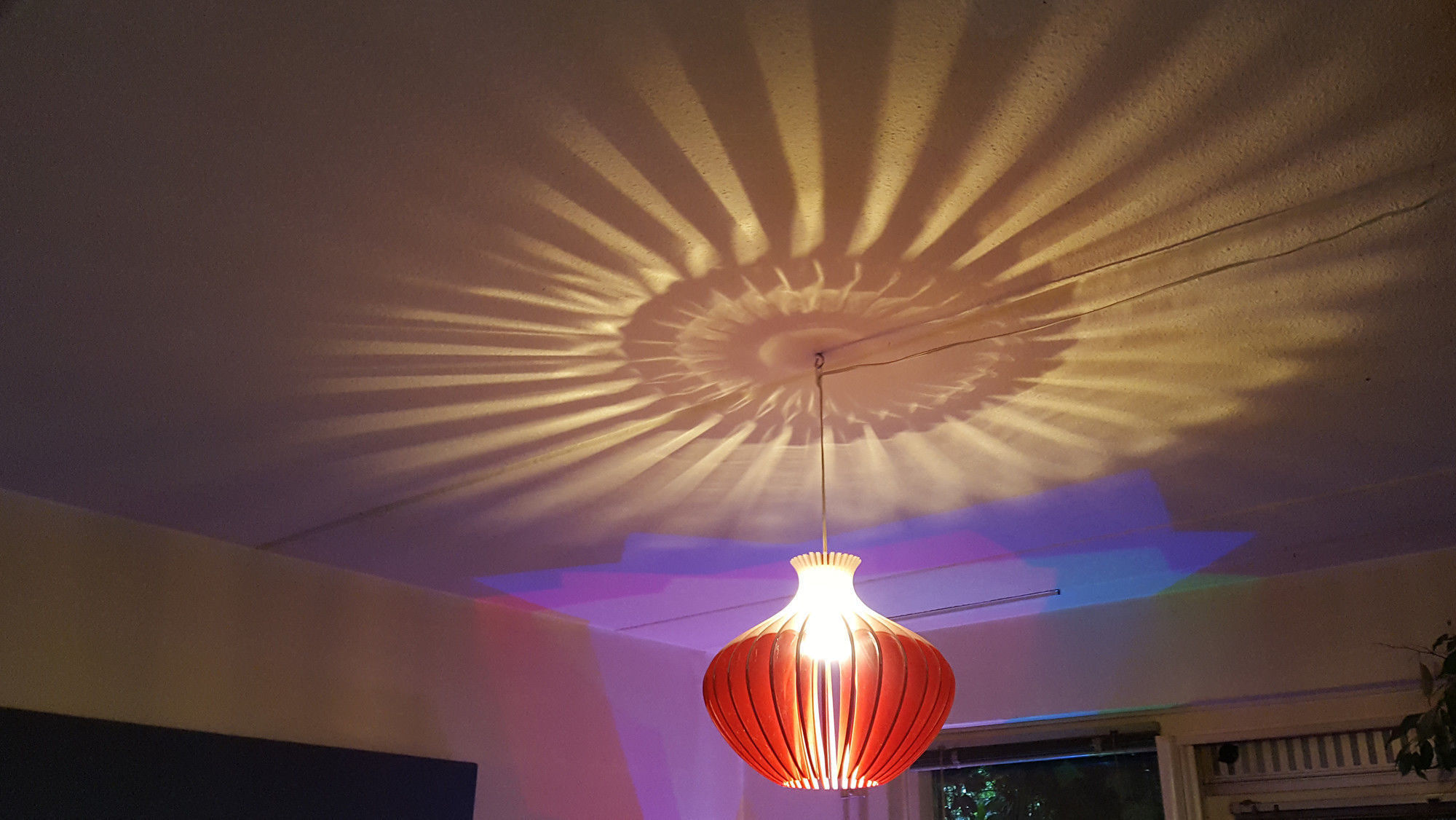 The Laminar Lamp