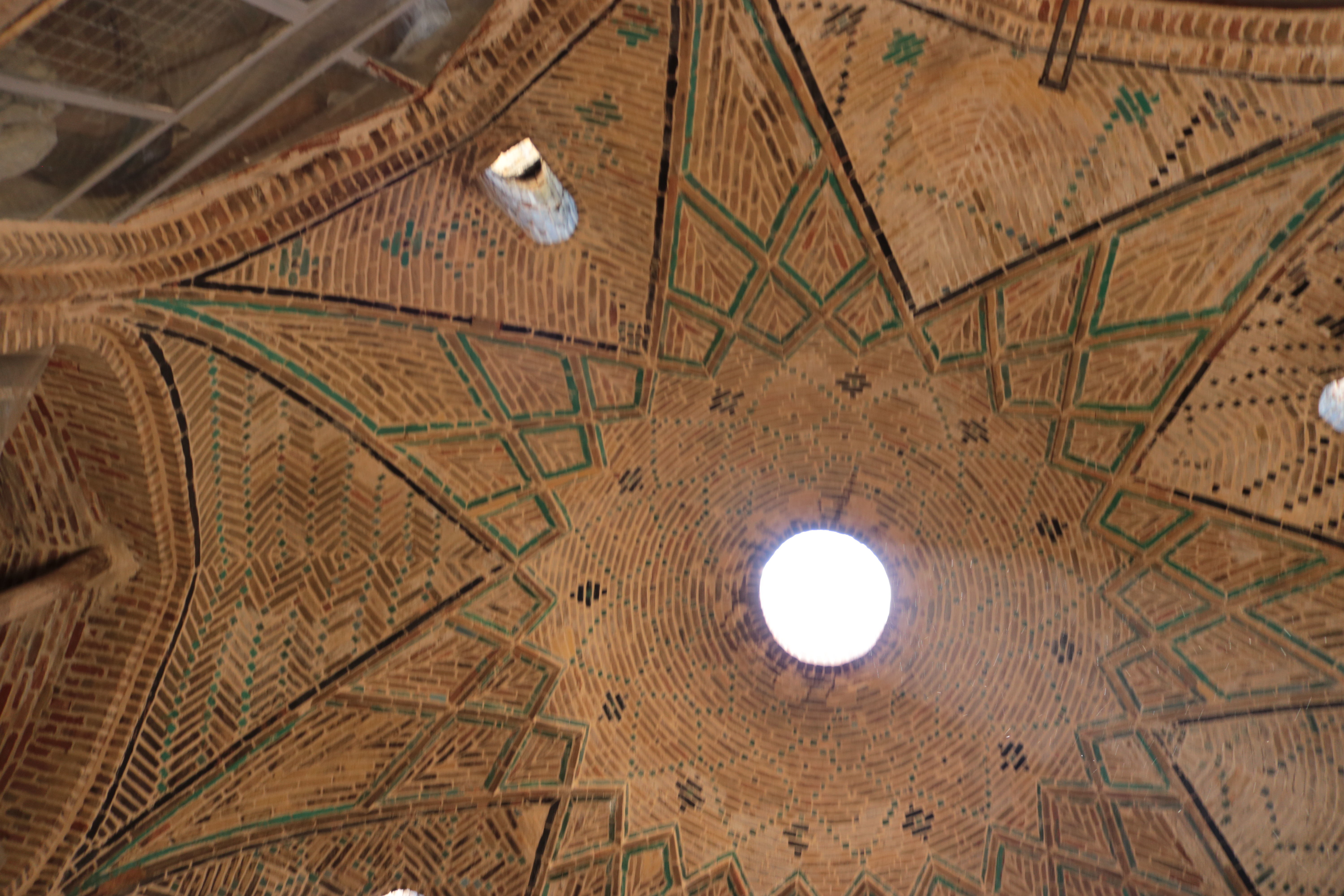 Monument Building With Texture 3D model_2