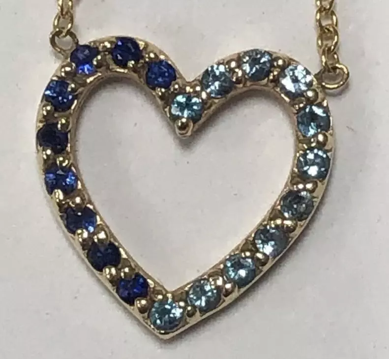 heart pendant with gemstones 3D print model_0