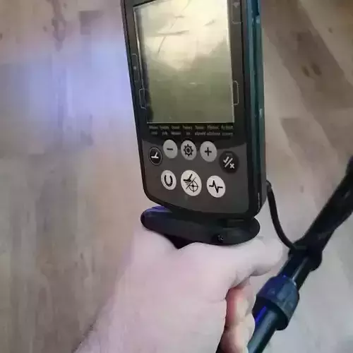 Minelab Equinox 600 or 800 Hand grip stop