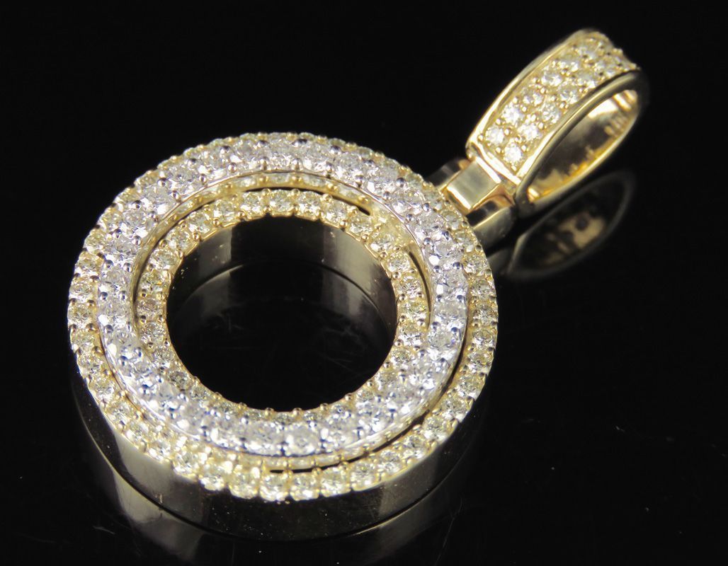 Latter O gold circle pendant with diamonds 3D print model_9