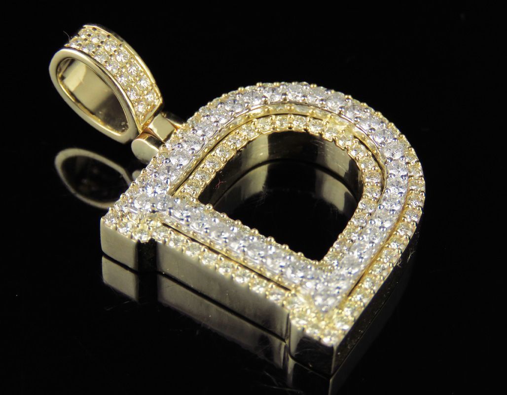 Latter D gold letter pendant with diamonds 3D print model_1