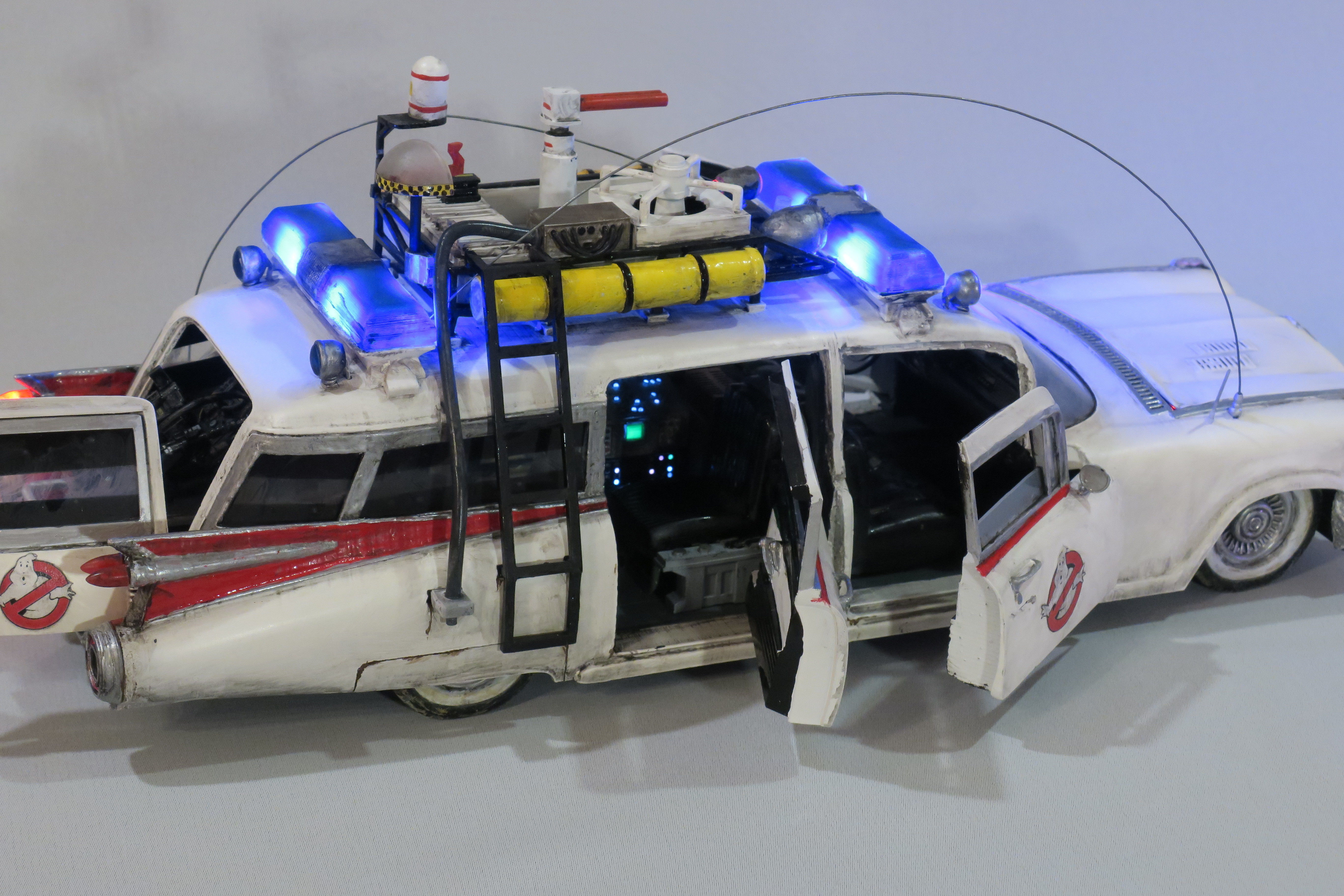 Ecto-1 with lights and sound and a detailed 90 page instruction 3D print model_11
