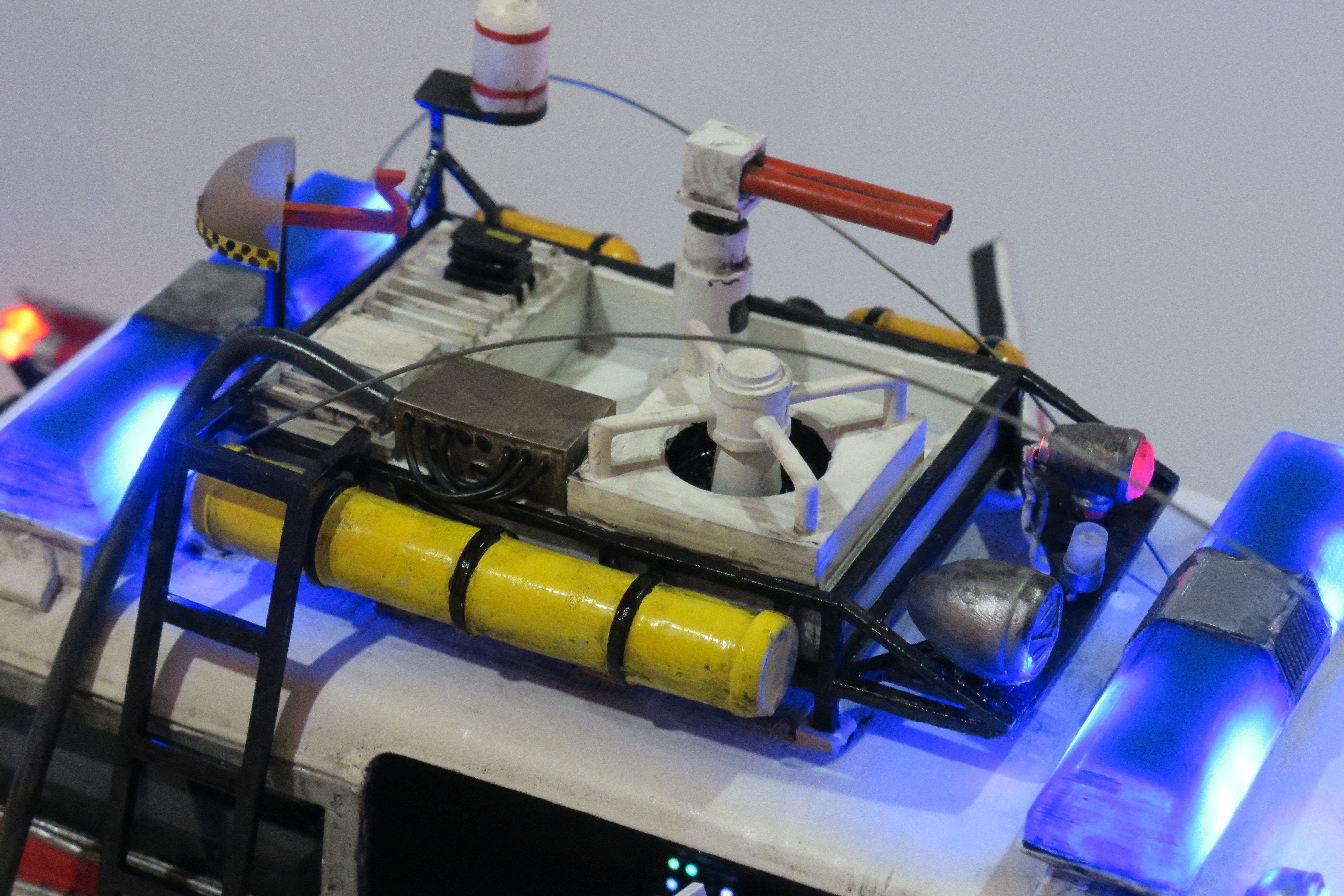 Ecto-1 with lights and sound and a detailed 90 page instruction 3D print model_7