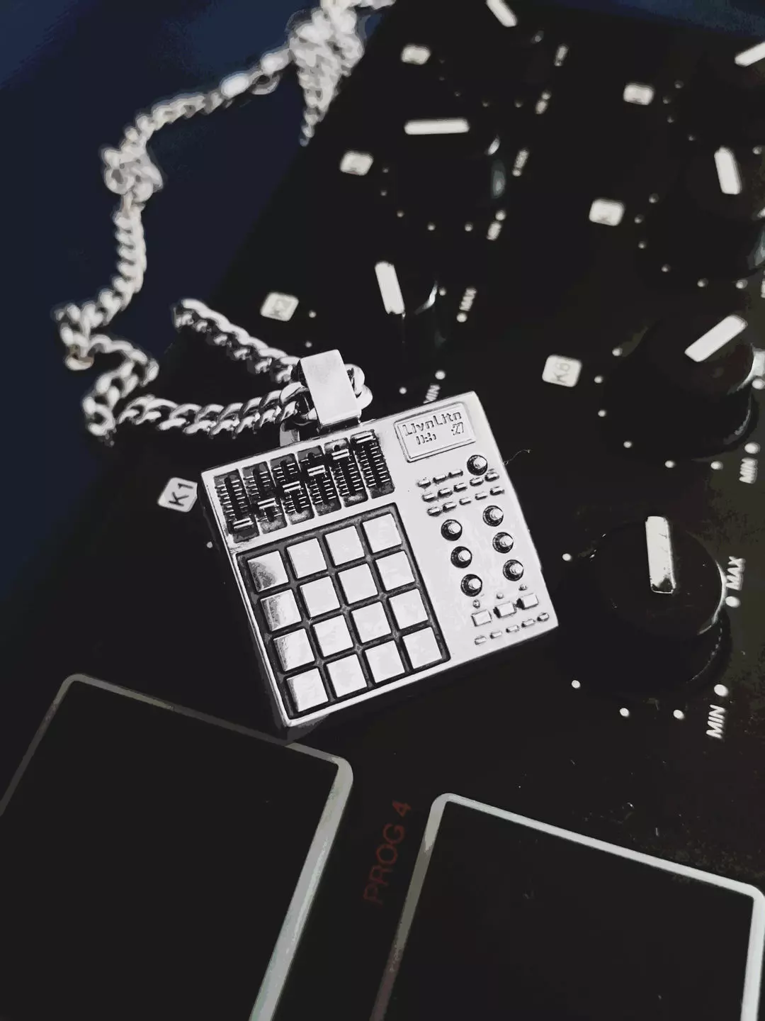 Pendant Akai MPD 3D print model_0