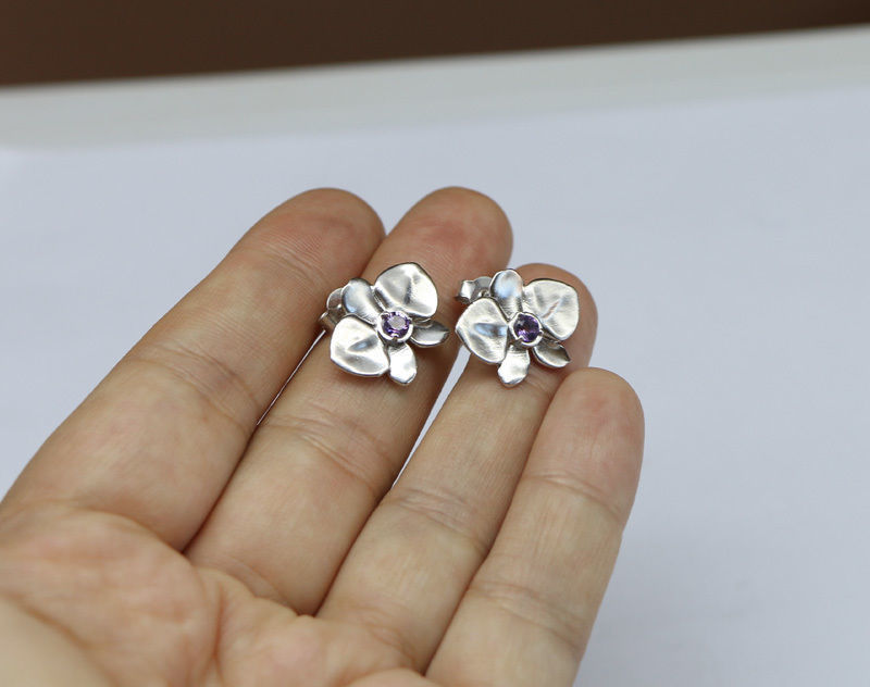 Stud earrings model in the form an orchid flower 3D print model_1
