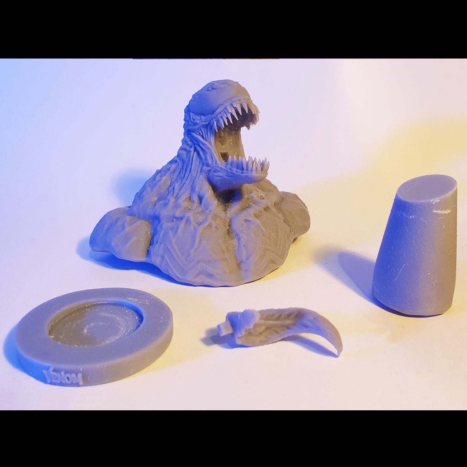 venom bust 3D print model_14