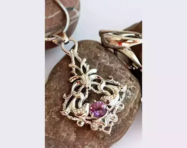 A light openwork pendant - 3D model to download