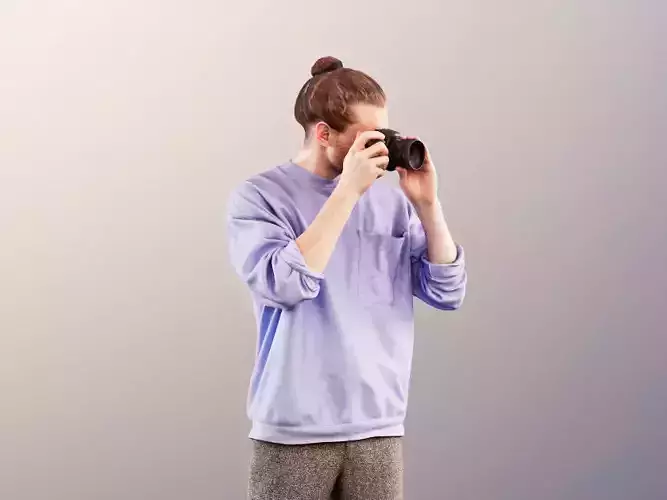 Milo 11237 - man casual standing camera