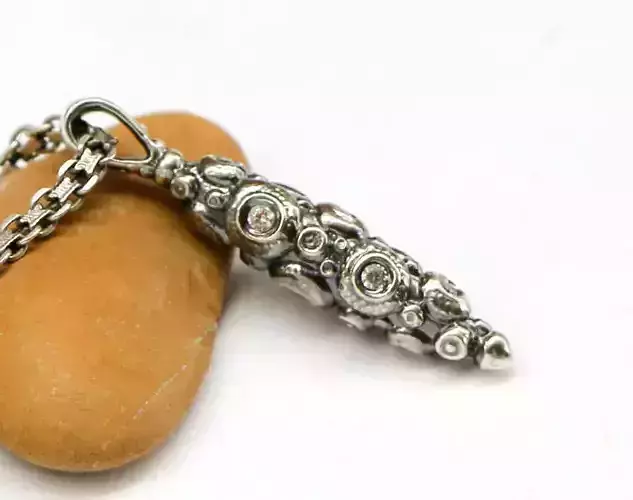 Long pendant 3D model for printing