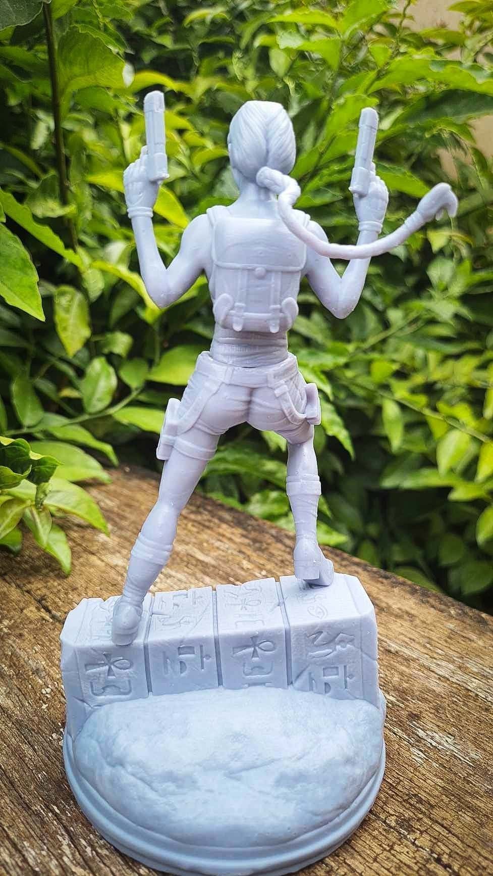 Lara Croft Fan Art 3D print model_10