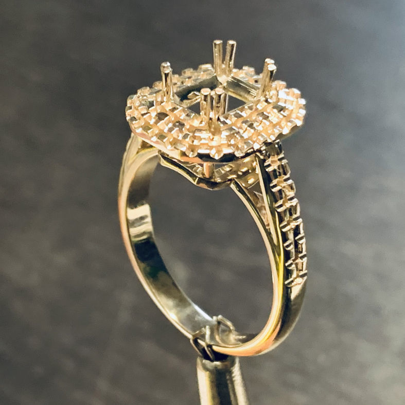 BIG Emerald Ring 3D print model anello cestino an243 3D print  3D print model_1