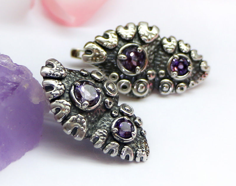 A set of latch-back earrings 3d models with stones for oxidizing 3D print model_16