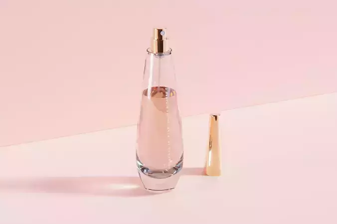 Perfume bottle