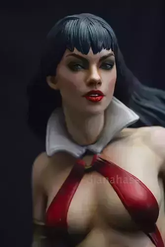 Vampirella dc comics female statue