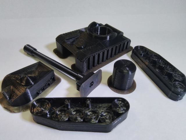 tank little model 3D print model_3