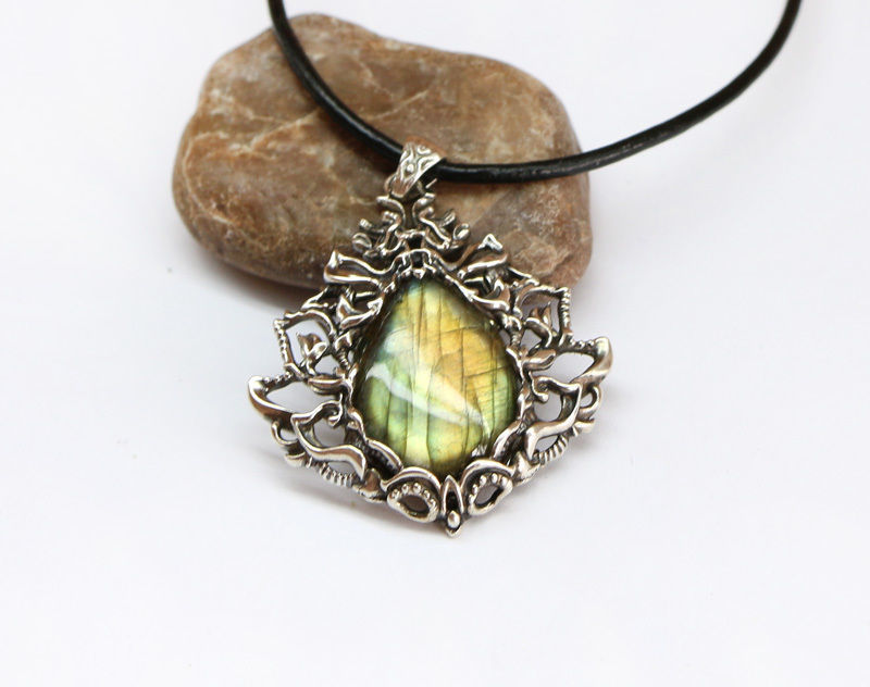 A bundle of fantasy pendants 3d models with stones for oxidizing 3D print model_6